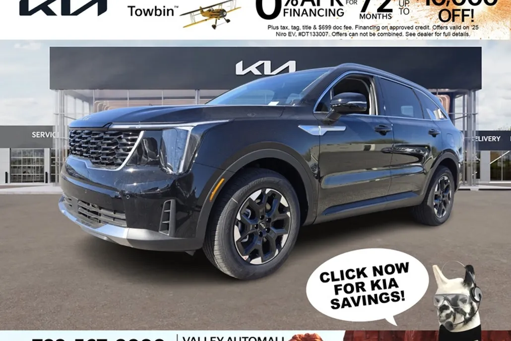 2025 Kia Sorento S photo 1