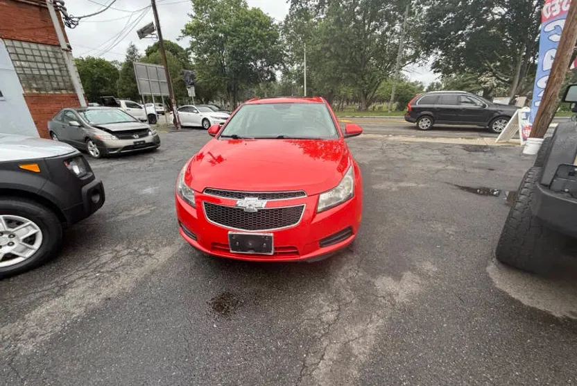 2014 Chevrolet Cruze photo 1