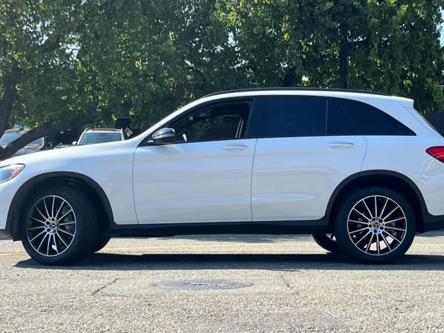 2019 Mercedes Benz GLC 300 4MATIC photo 1