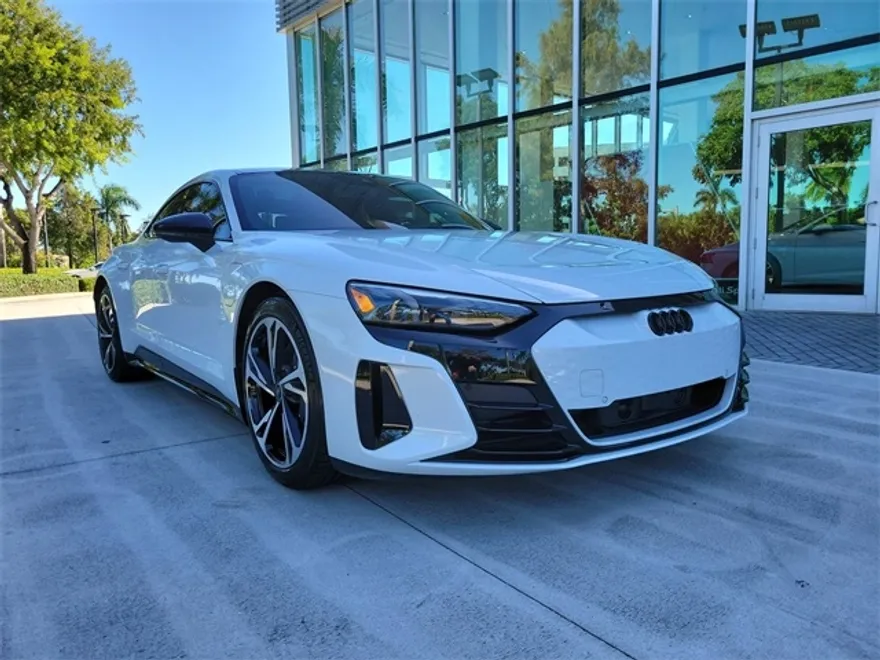 2023 Audi e-tron GT Premium Plus photo 1