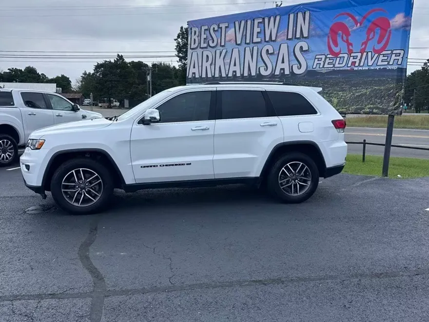 2022 Jeep Cherokee Limited photo 1