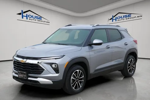 2024 Chevrolet Trailblazer LT photo 2
