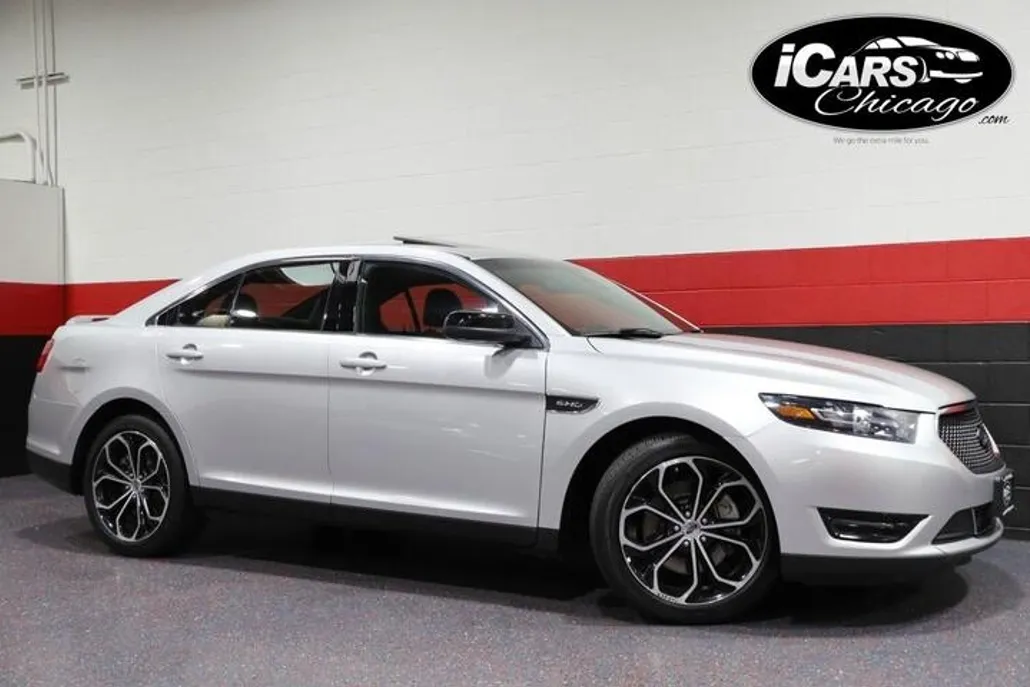 2019 Ford Taurus SHO photo 1
