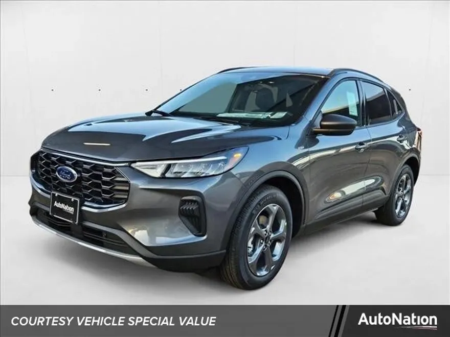 2025 Ford Escape ST-Line photo 1