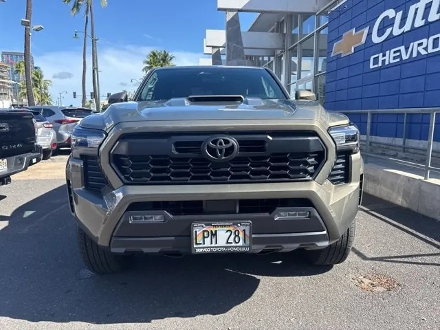 2024 Toyota Tacoma SR5 photo 1