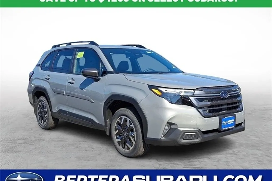 2025 Subaru Forester Premium Base photo 1