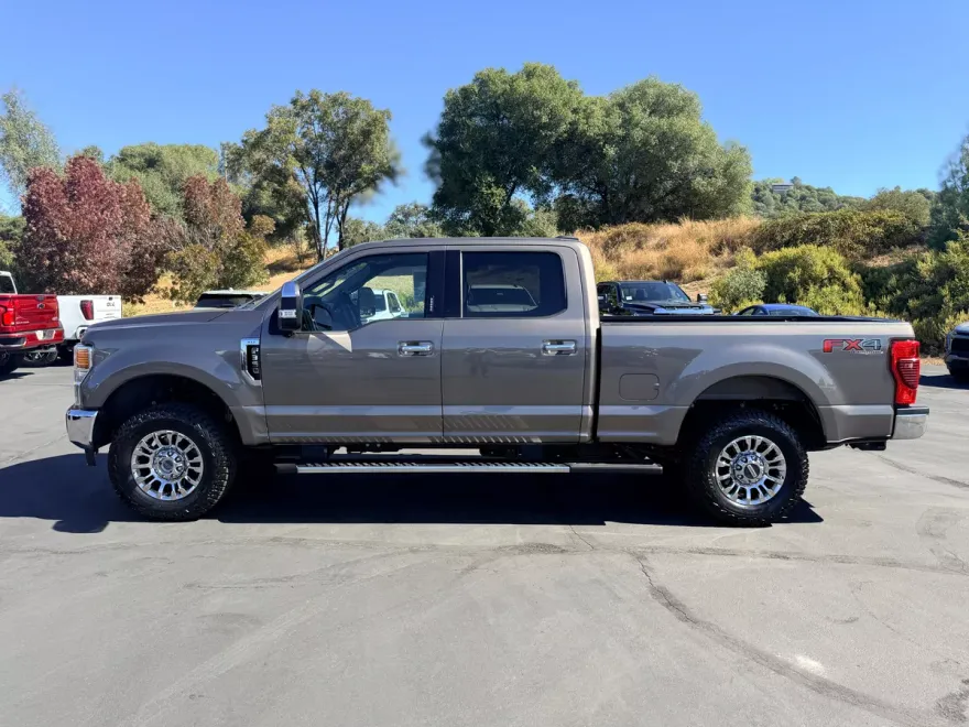 2021 Ford F-350 XLT photo 1