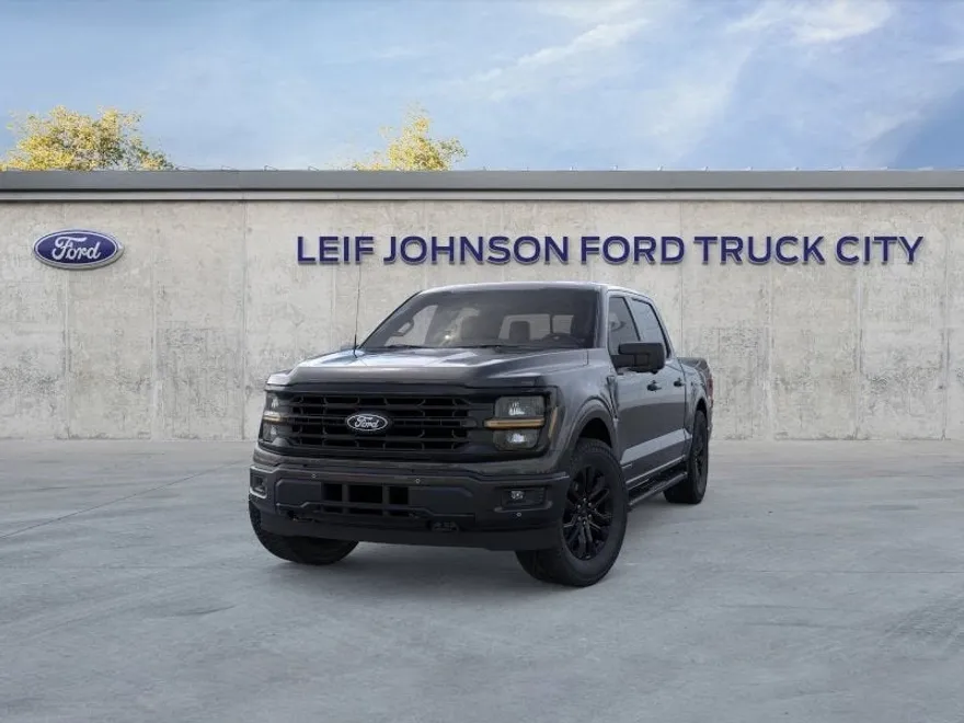 2025 Ford F-150 XLT photo 2