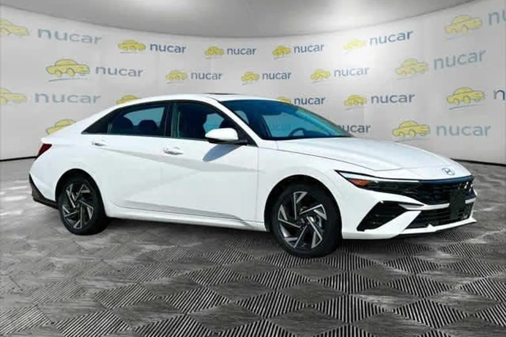 2021 Hyundai Elantra N Line photo 1