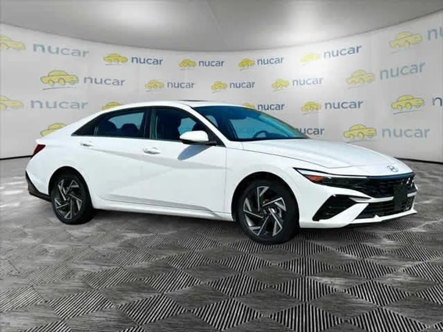2021 Hyundai Elantra N Line photo 1