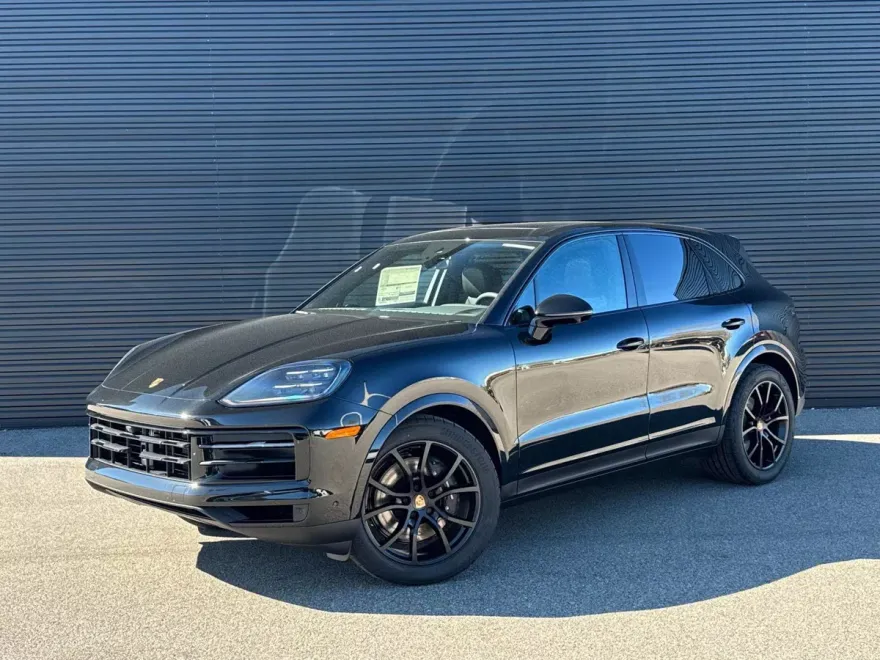 2025 Porsche Cayenne photo 1