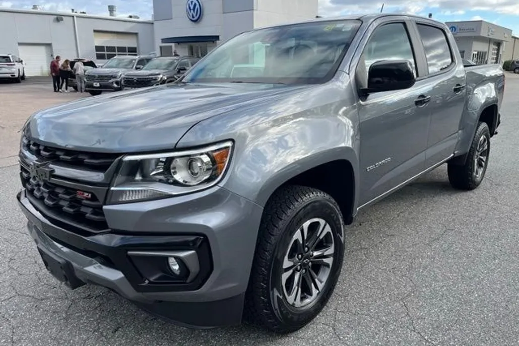 2022 Chevrolet Colorado Z71 photo 1