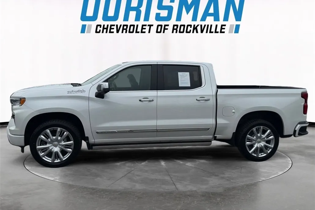 2023 Chevrolet Silverado 1500 High Country photo 1