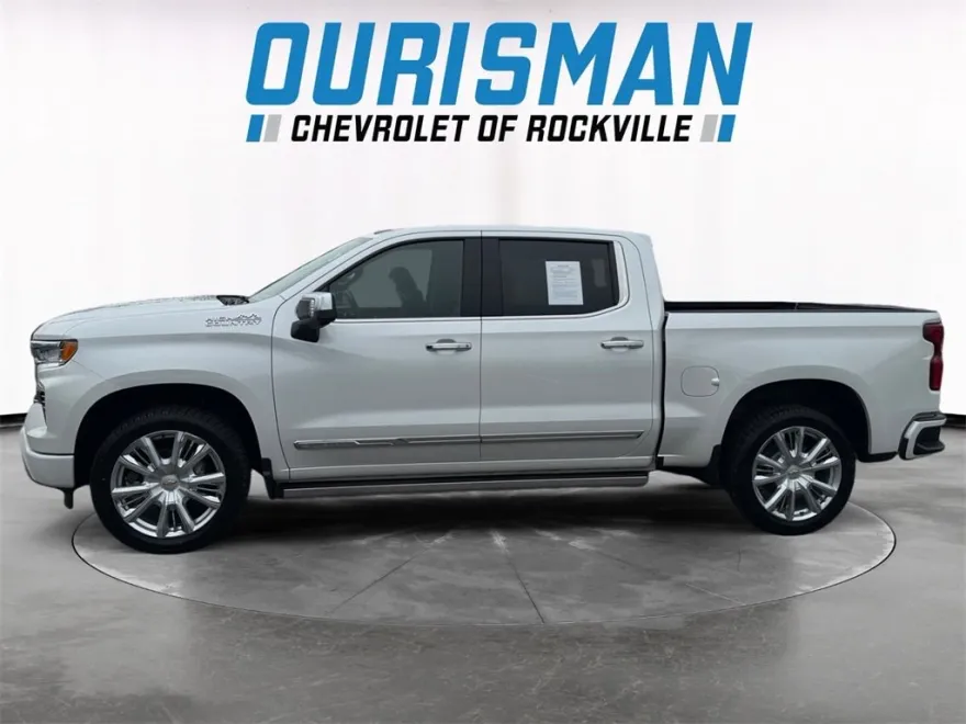 2023 Chevrolet Silverado 1500 High Country photo 1
