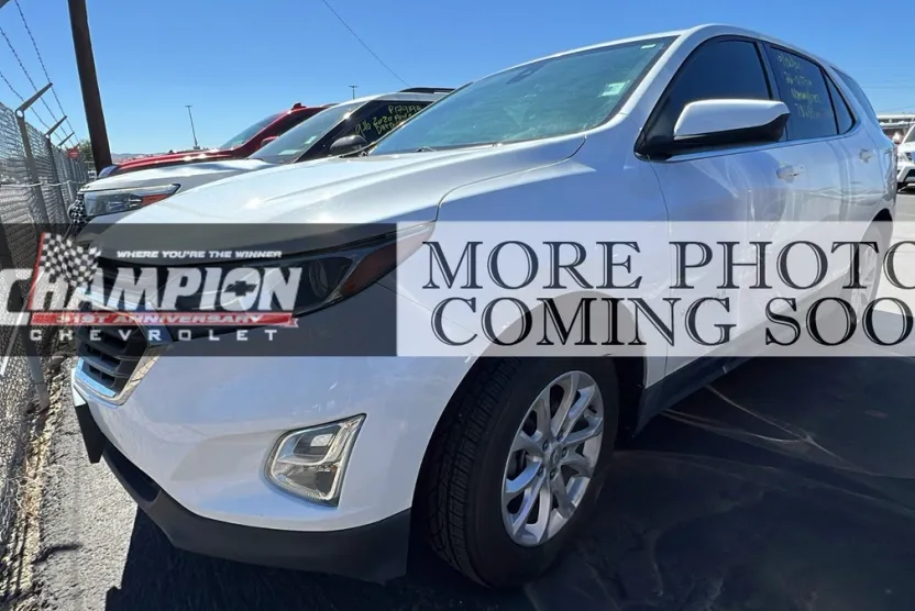 2020 Chevrolet Equinox LT photo 1
