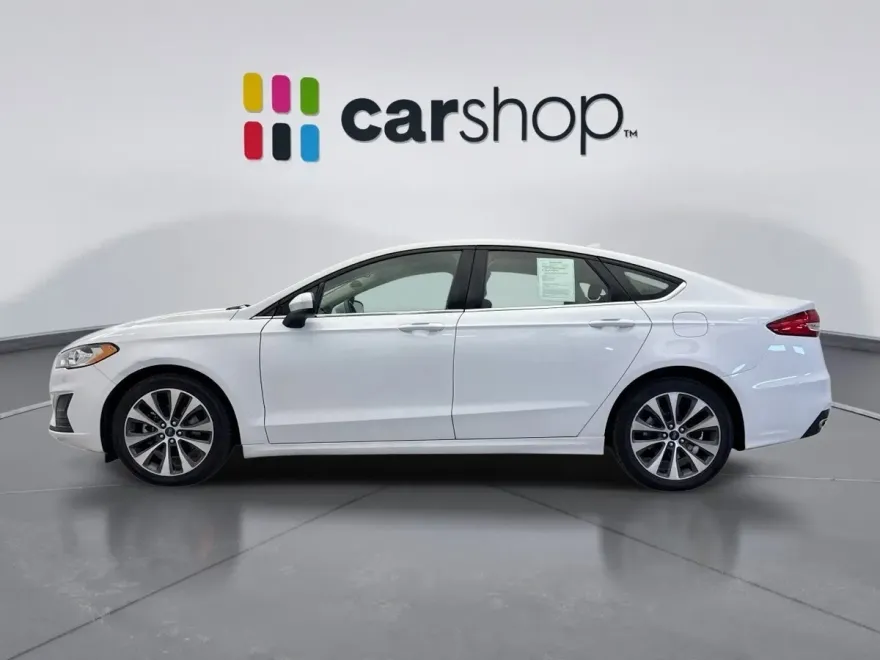 2019 Ford Fusion SE photo 1