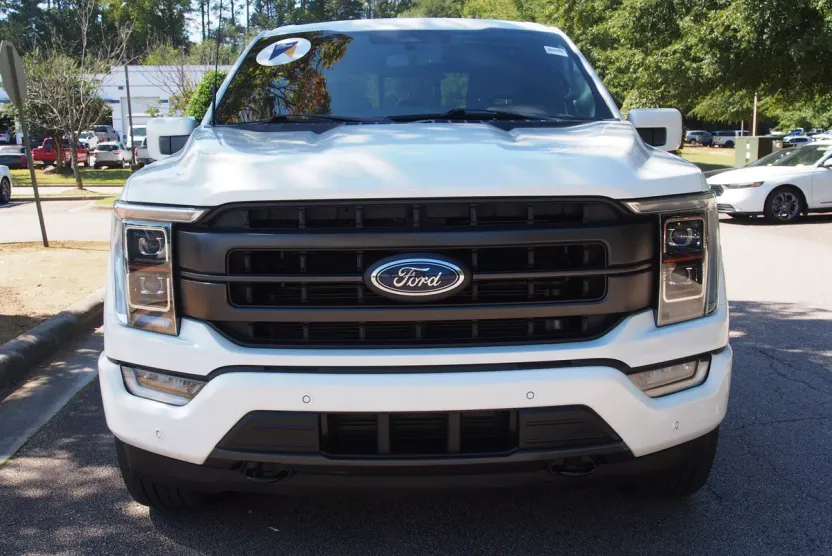 2022 Ford F-150 Lariat photo 1