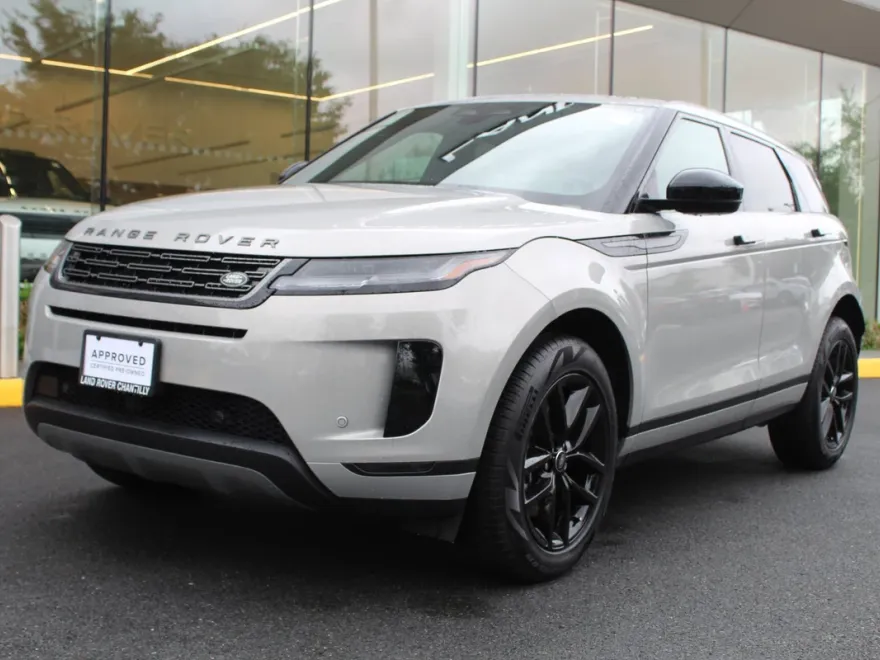 2025 Land Rover Range Rover Evoque S photo 1