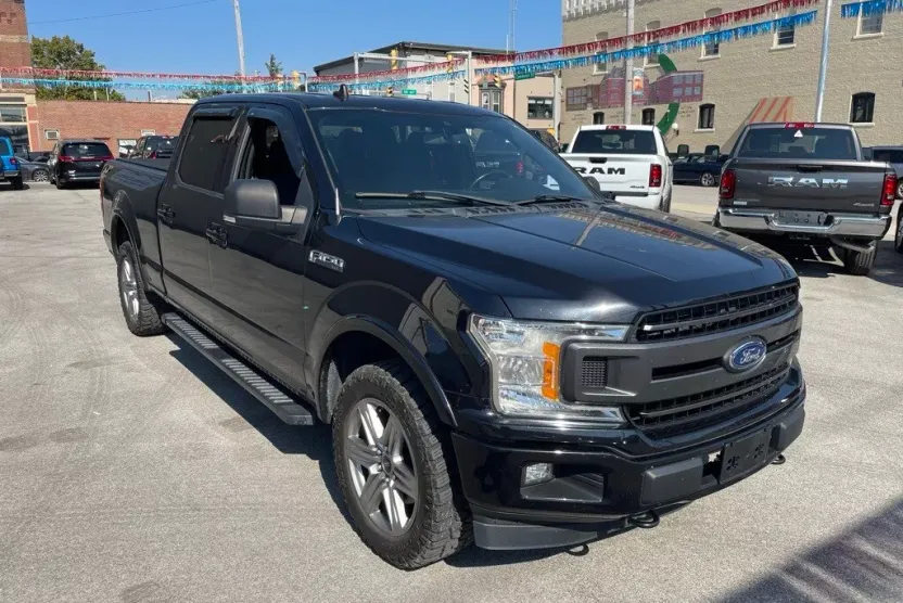 2019 Ford F-150 XLT photo 1
