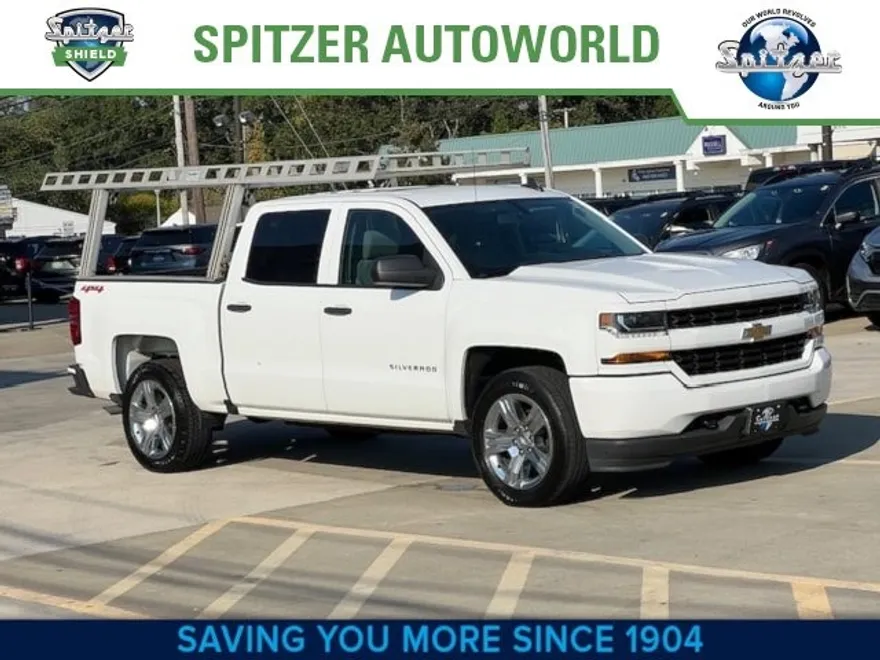 2018 Chevrolet Silverado 1500 Custom photo 1