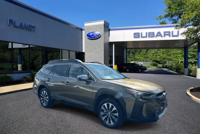 2024 Subaru Outback Touring photo 1