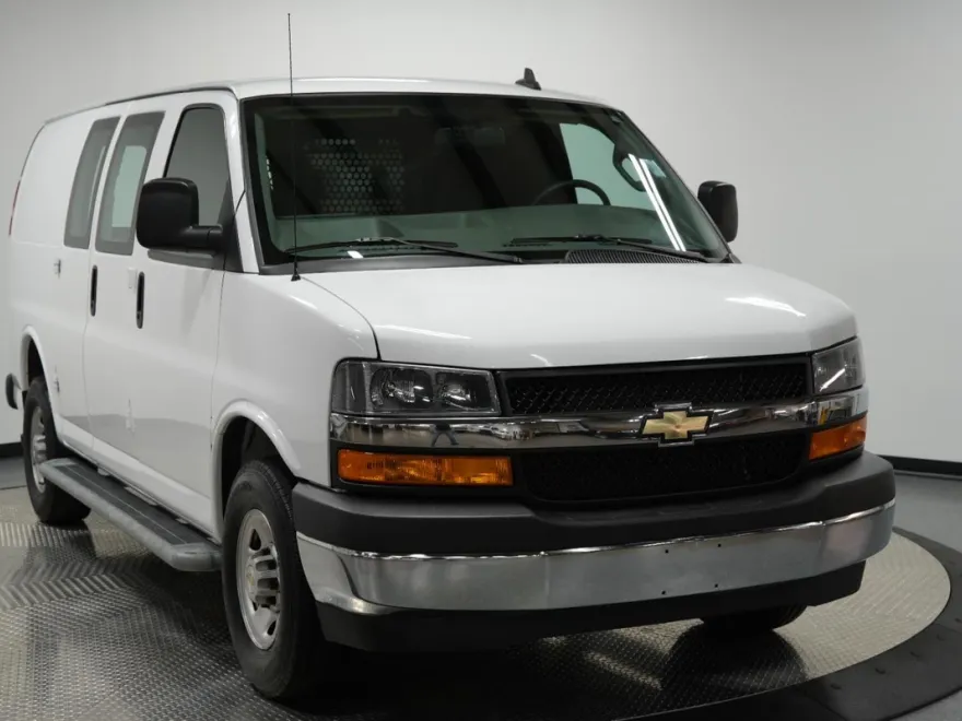 2022 Chevrolet Express Cargo 2500 photo 1