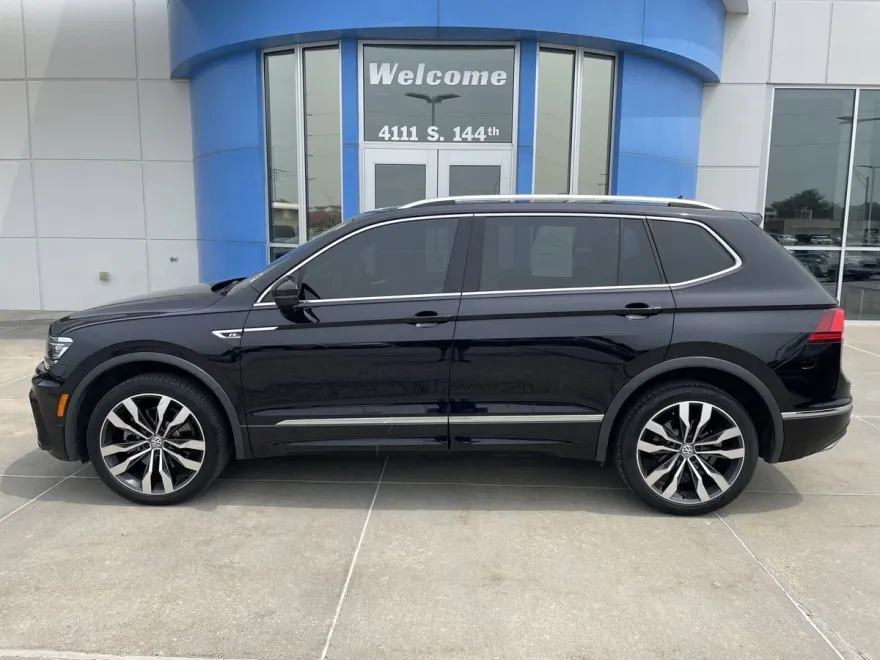 2020 Volkswagen Tiguan SEL Premium R-Line photo 1