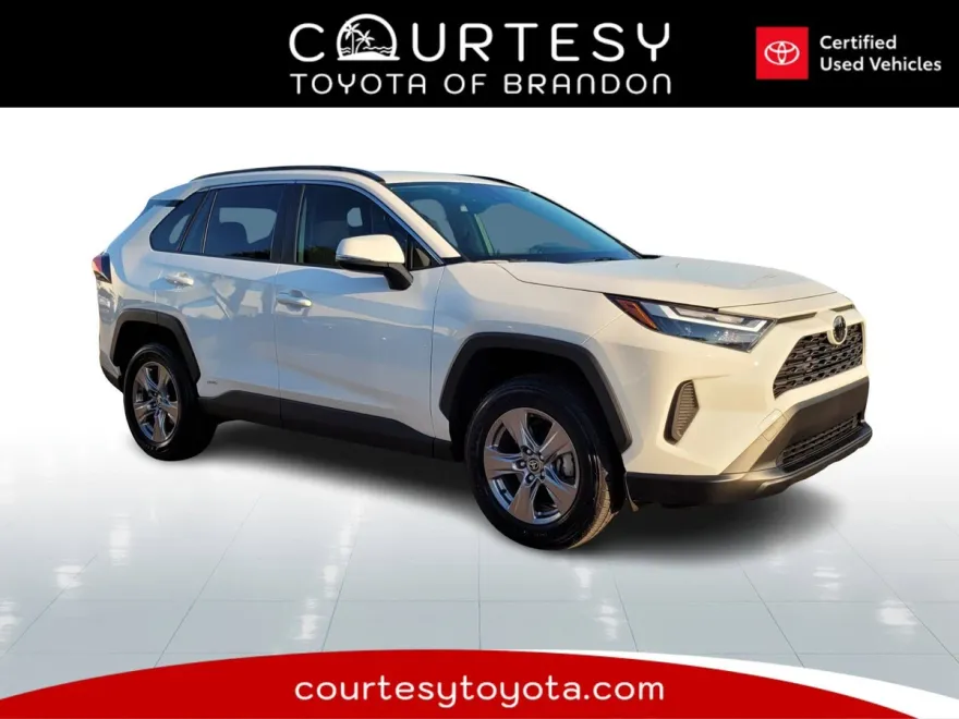 2025 Toyota RAV4 Hybrid XLE photo 1