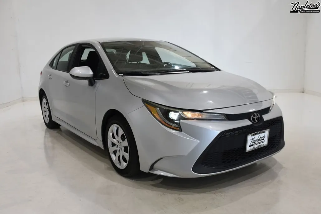 2023 Toyota Corolla LE photo 1