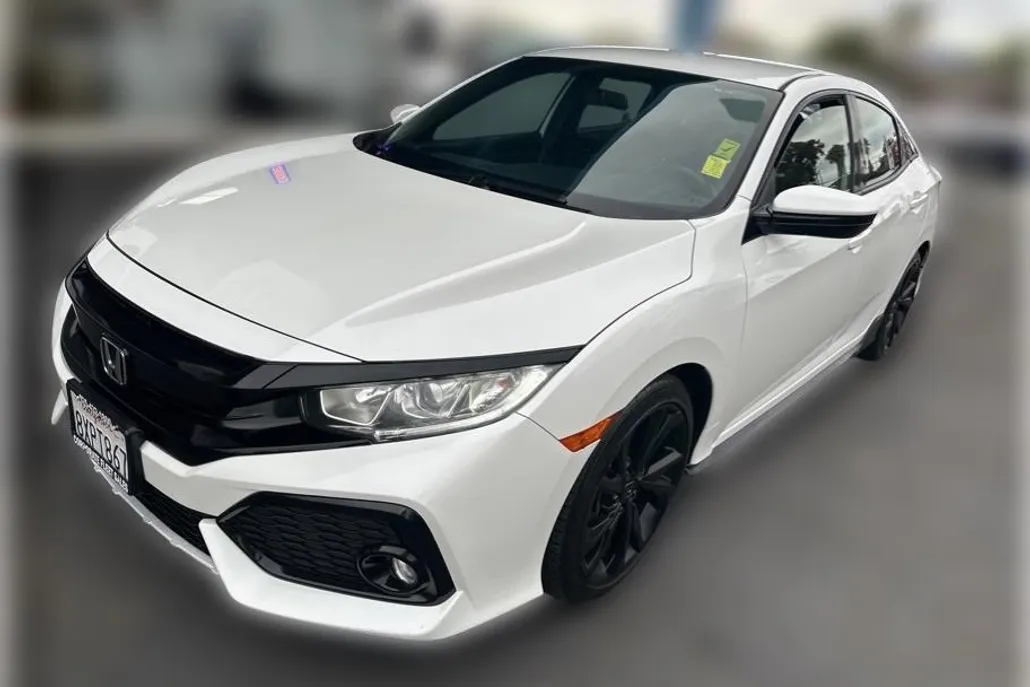 2018 Honda Civic Sport photo 1