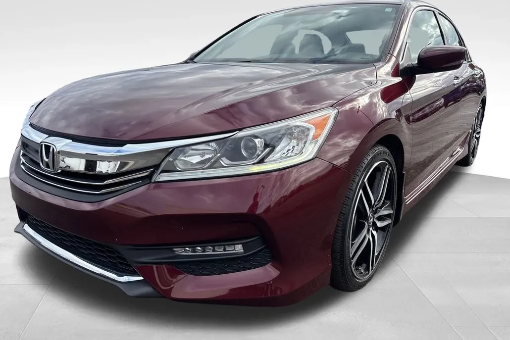 2017 Honda Accord Sport photo 1
