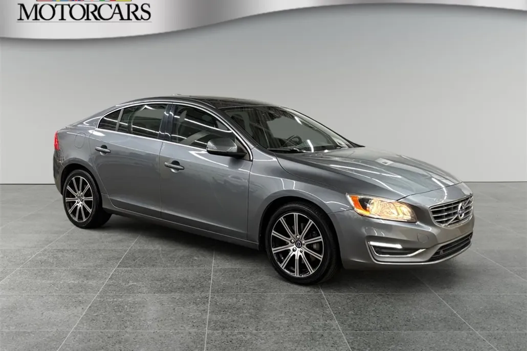 2017 Volvo S60 Inscription T5 photo 1