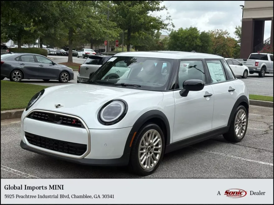 2025 Mini Cooper 4 Door Hardtop Signature photo 1