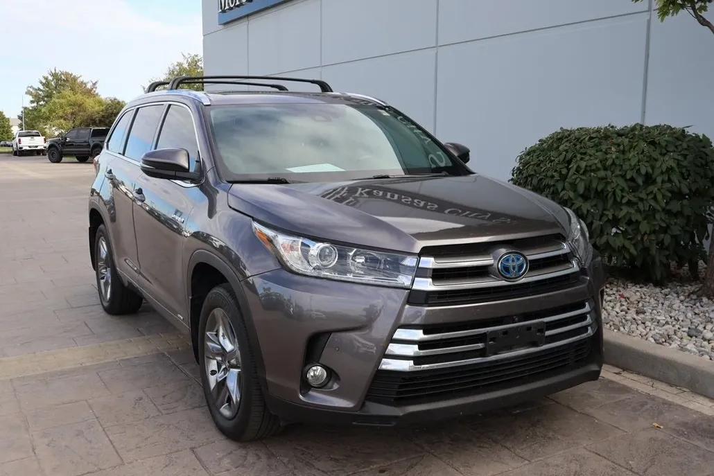2018 Toyota Highlander Hybrid Limited Platinum photo 1