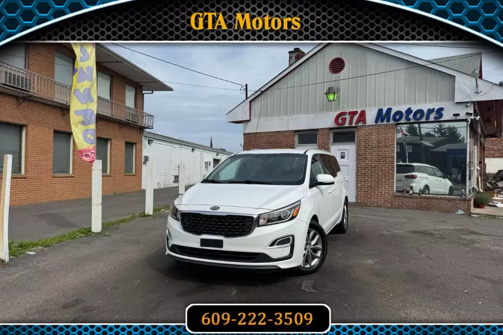 2019 Kia Sedona EX photo 1
