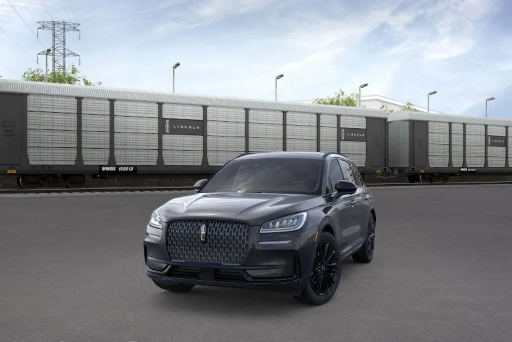 2025 Lincoln Corsair Premiere photo 1