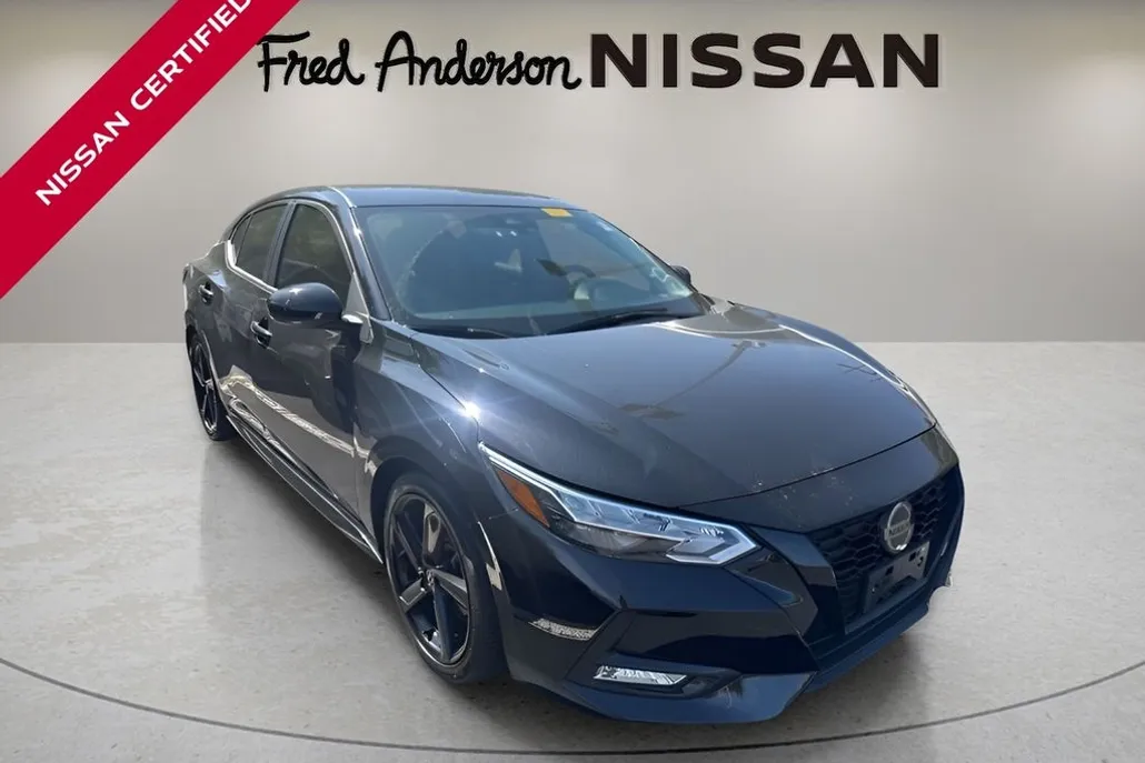 2023 Nissan Sentra SR photo 1