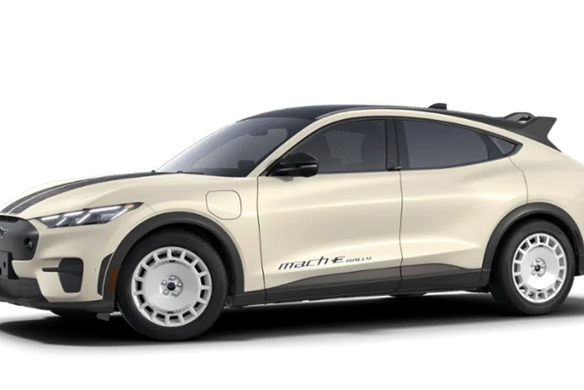 2025 Ford Mustang Mach-E GT photo 1