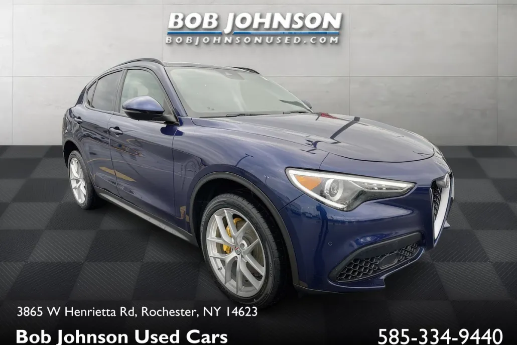 2019 Alfa Romeo Stelvio Sport photo 1