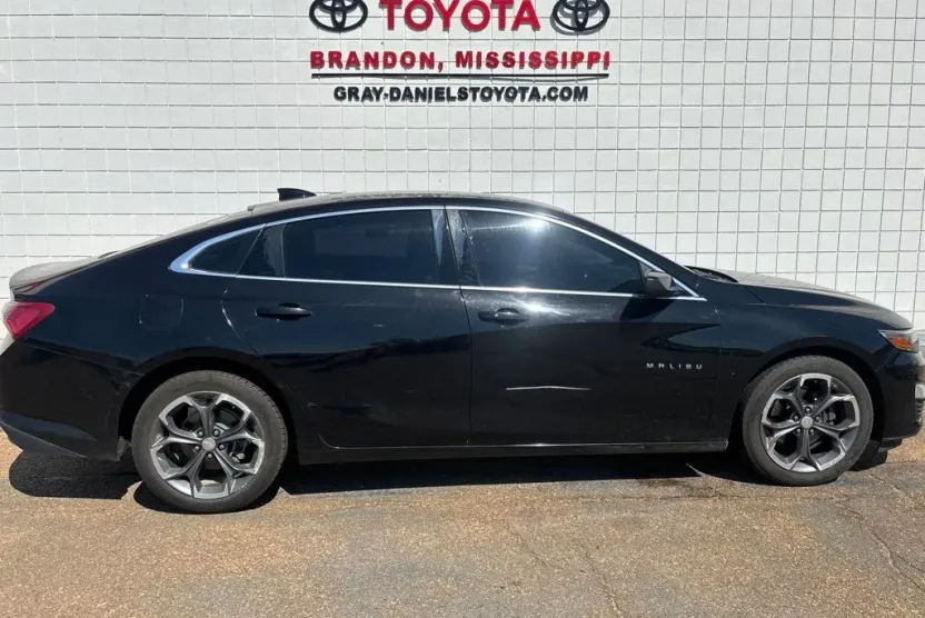 2020 Chevrolet Malibu 1LT photo 1