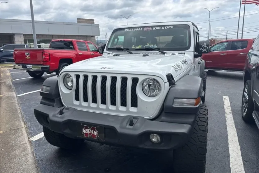 2018 Jeep Wrangler Unlimited Sport S photo 1