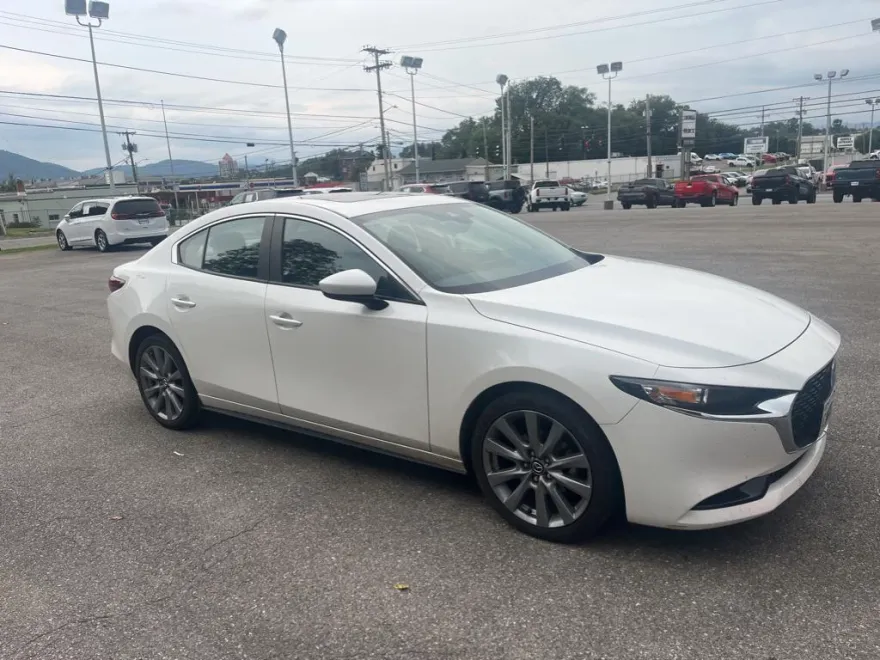 2023 Mazda Mazda3 Sedan 2.5 s Preferred photo 1