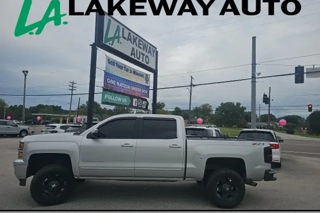2015 Chevrolet Silverado 1500 LT photo 1