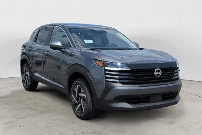 2025 Nissan Kicks SV photo 1
