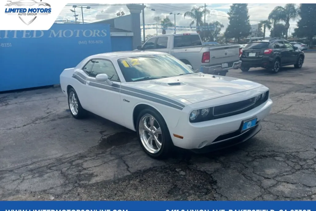 2012 Dodge Challenger R/T Classic photo 1