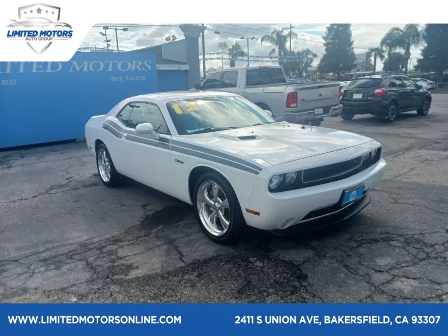 2012 Dodge Challenger R/T Classic photo 1