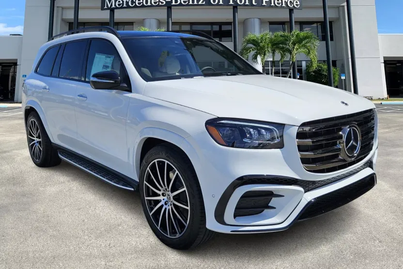 2026 Mercedes Benz GLS 580 4MATIC photo 1