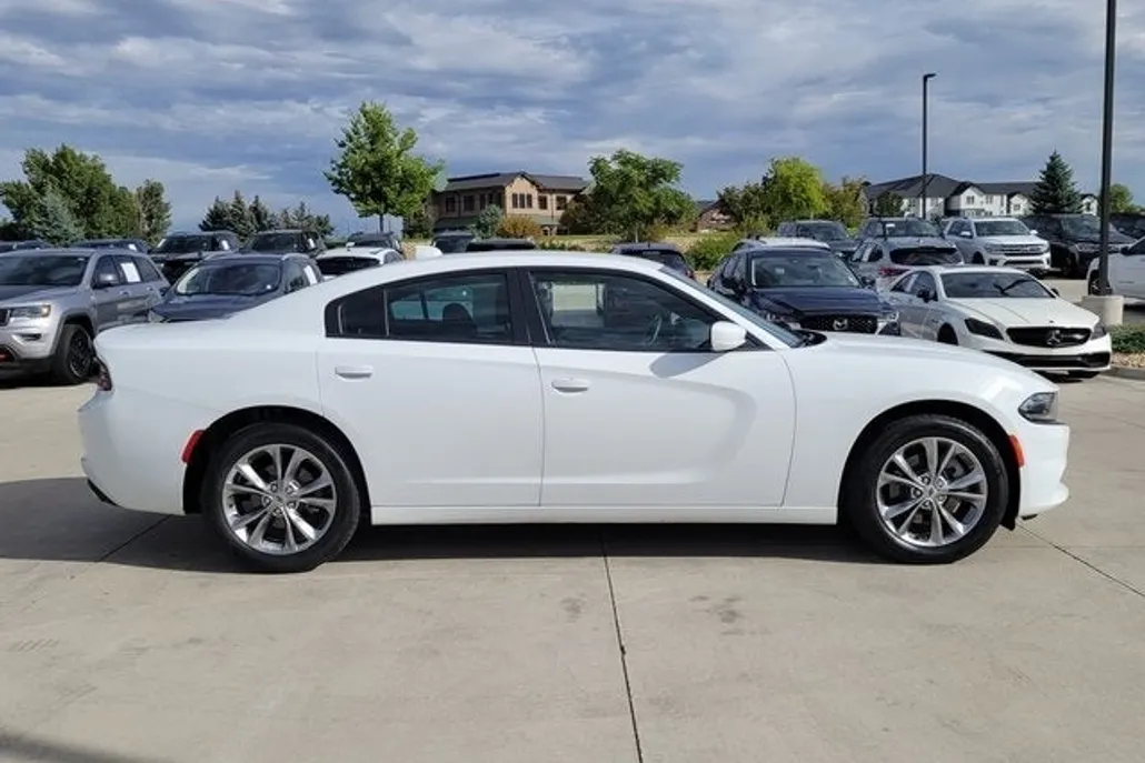 2021 Dodge Charger SXT photo 1