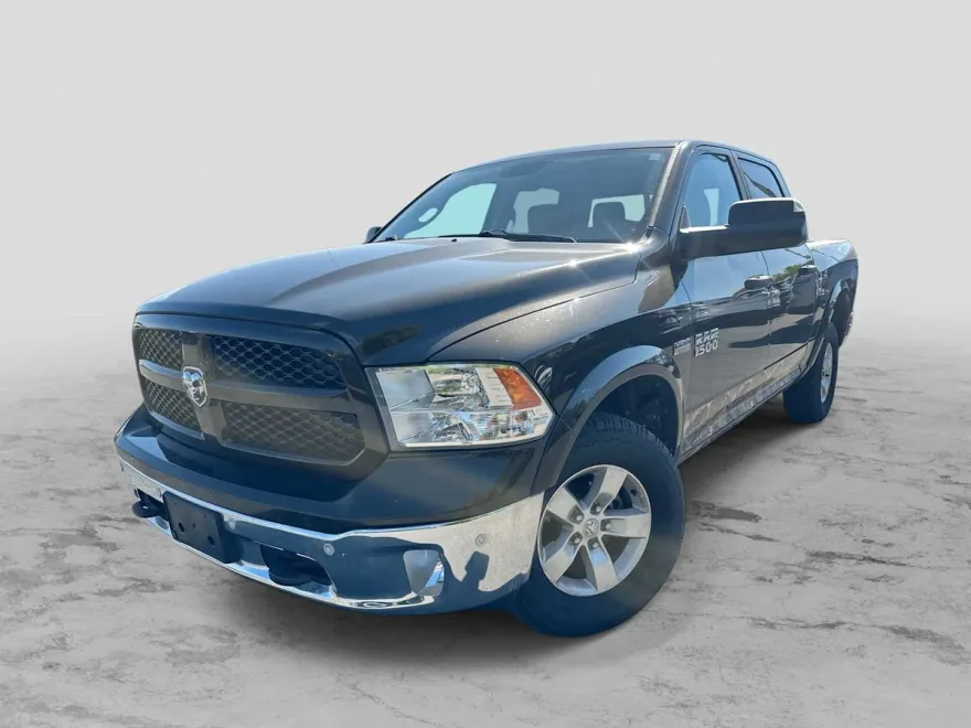 2014 Ram 1500 SLT photo 1
