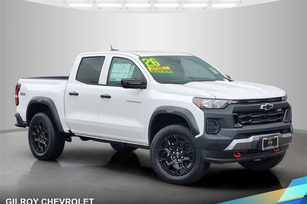 2026 Chevrolet Colorado Trail Boss photo 1